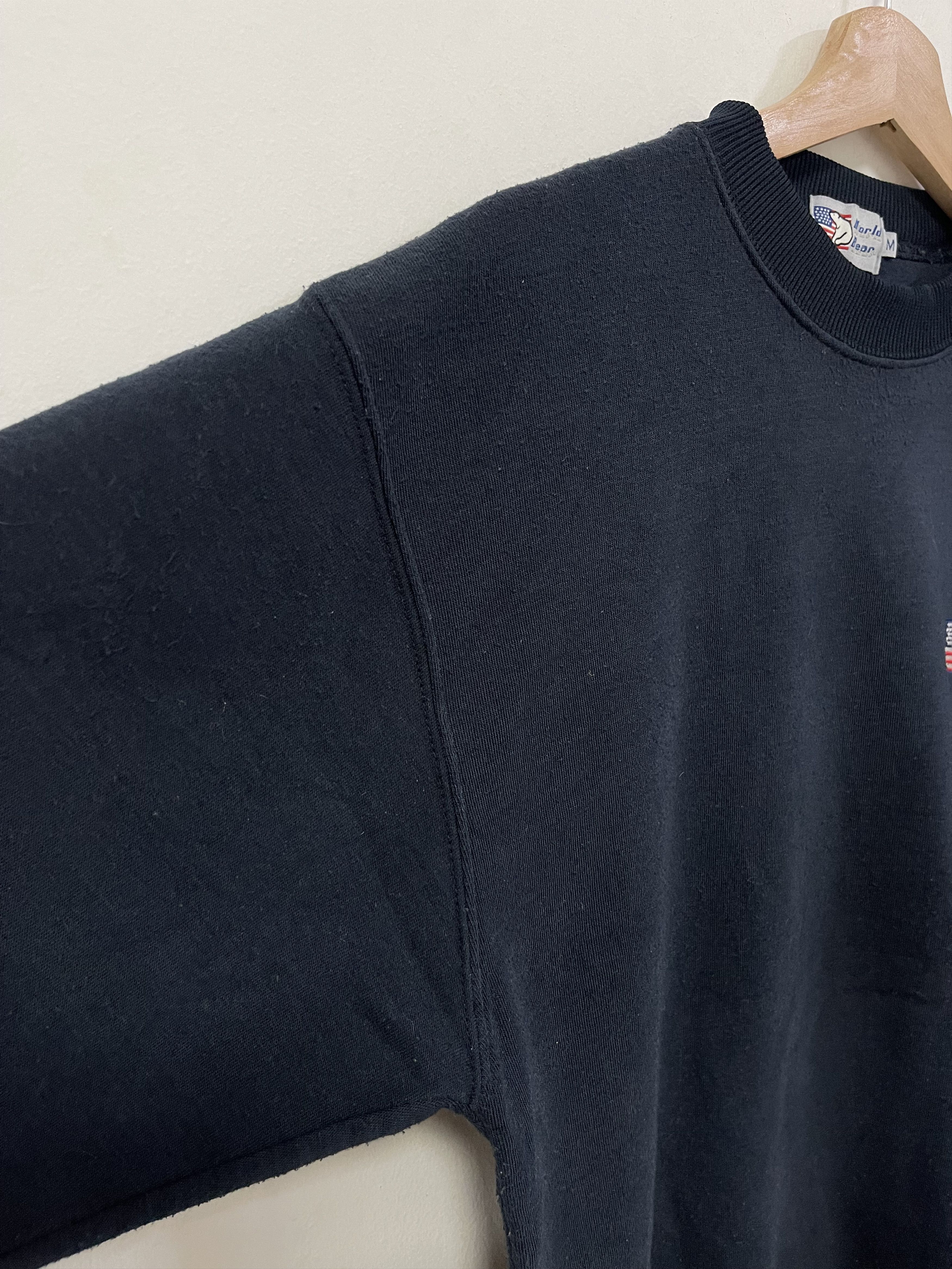 Japanese Brand Vintage World Bear Flag Mini Logo Embroidery Seeatshirt Size US S / EU 44-46 / 1 - 5 Thumbnail