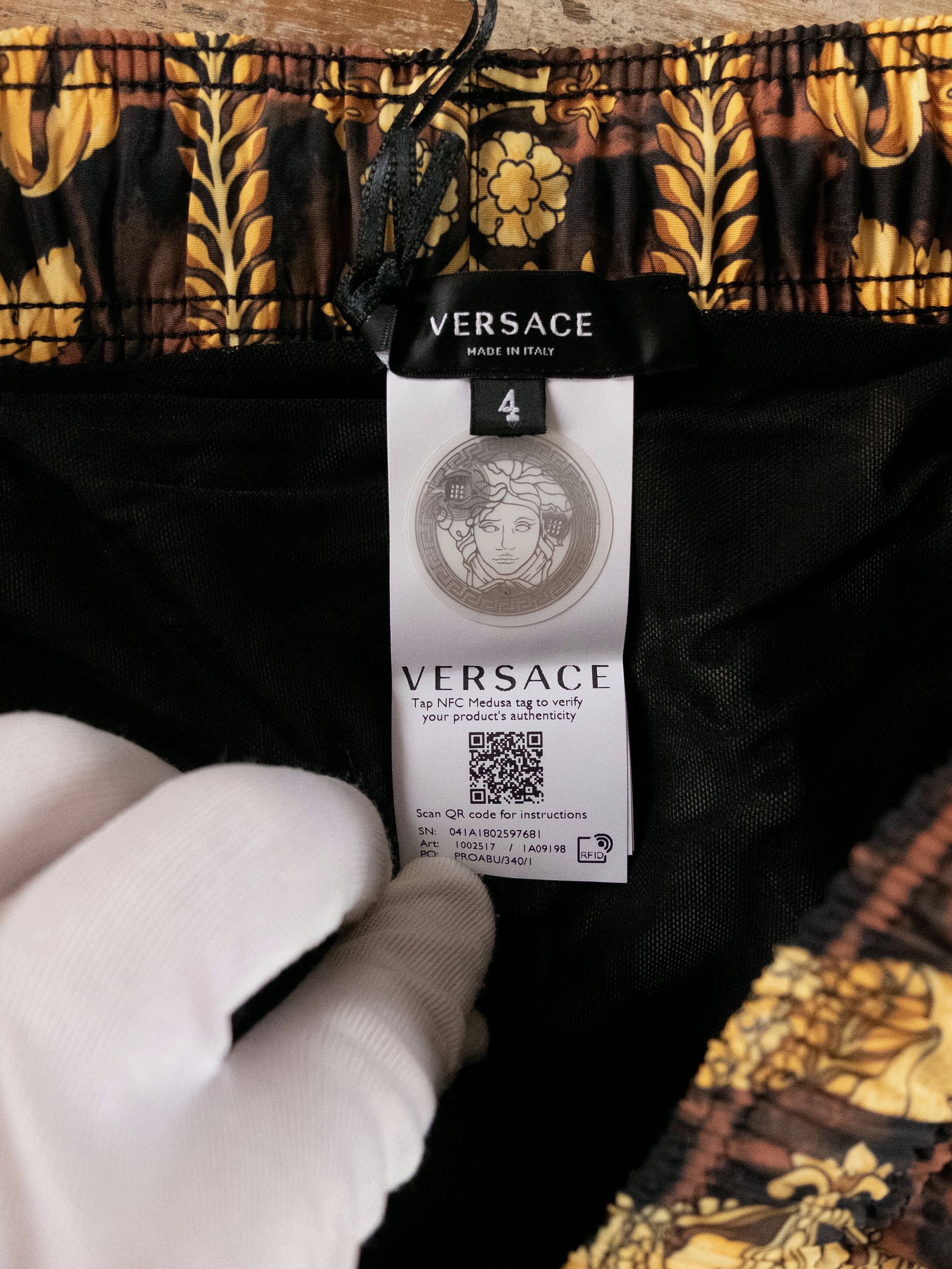 Versace VERSACE barocco baroque print swim shorts 4 Medium trunks Size US 32 / EU 48 - 7 Thumbnail