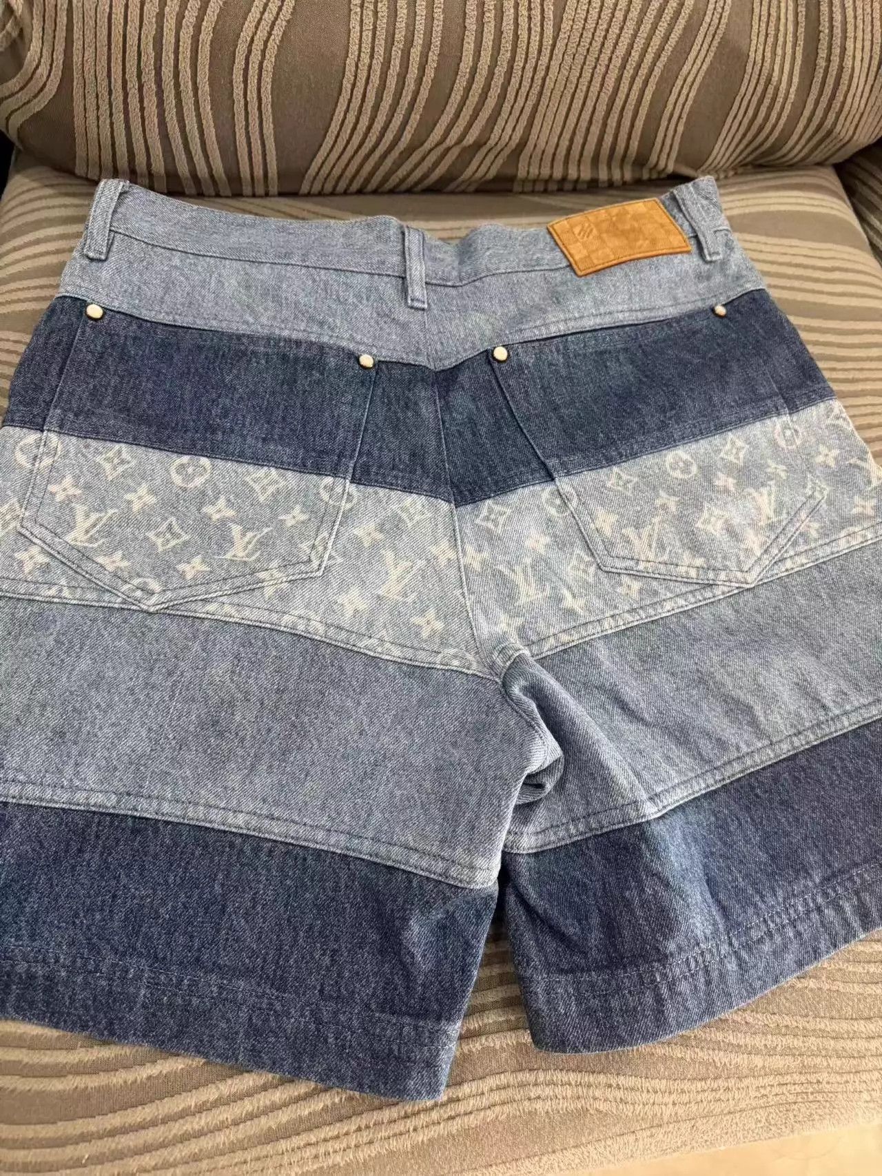 Louis Vuitton Lv New Denim Shorts Size US 32 / EU 48 - 2 Thumbnail