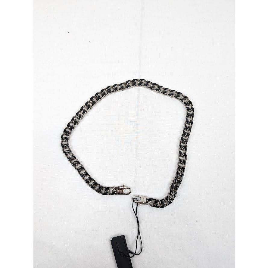 o1rshd1 Q:4 / Size: OS / Wallet Chains in Silver