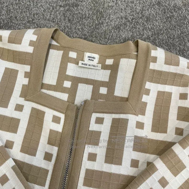 Hermes Hermes Toast Beige Square Neck Short Jacket Size XS / US 0-2 / IT 36-38 - 2 Thumbnail