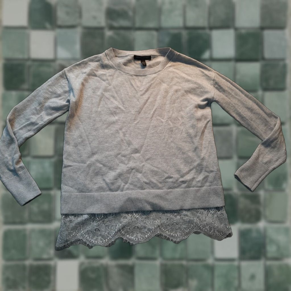 Banana Republic Banana Republic Sweater Women's XXS Gray Knit Lace Trim Long Sleeve Size M / US 6-8 / IT 42-44 - 1 Thumbnail