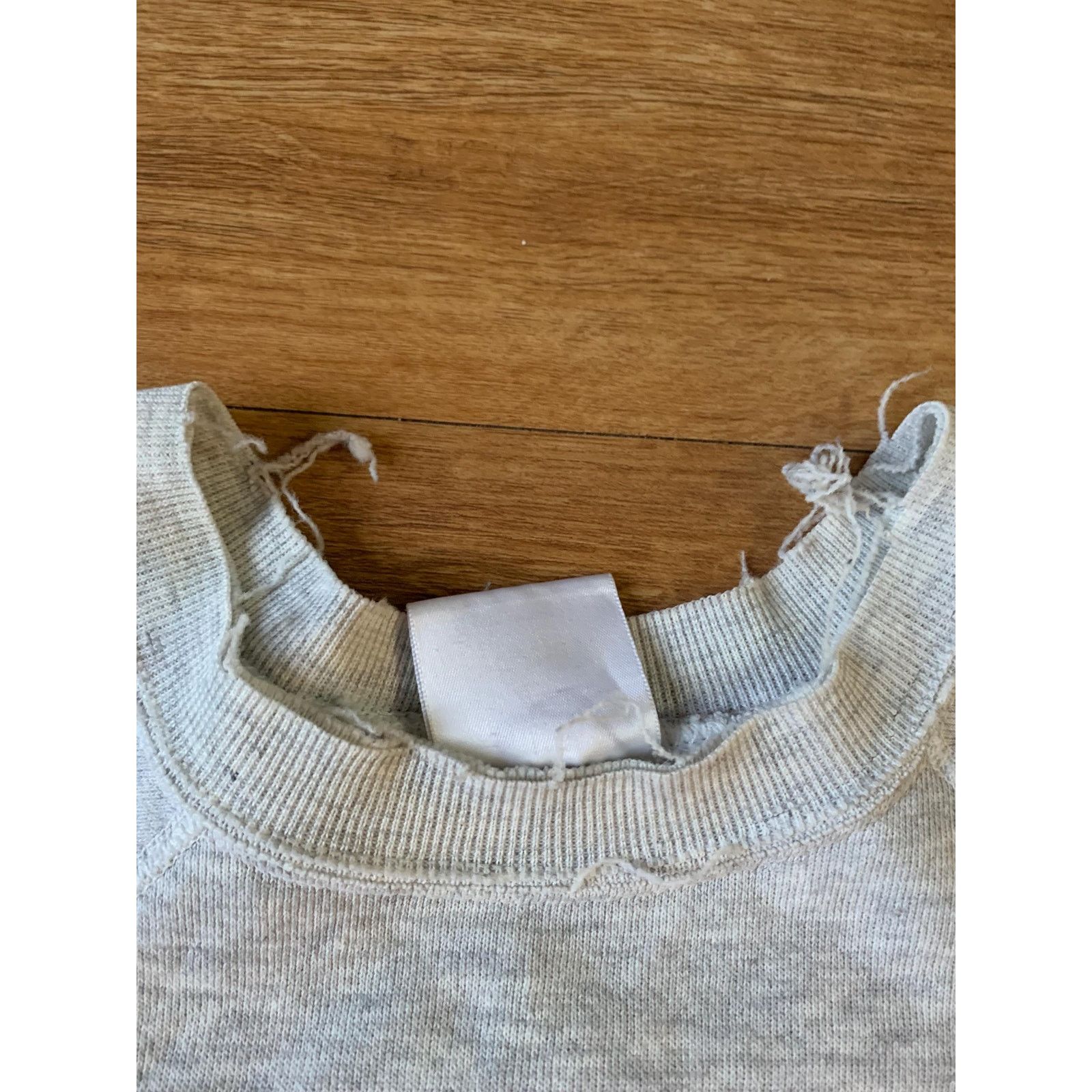 Hanes Vintage slippery rock university Sweatshirt size large 1990s Size US L / EU 52-54 / 3 - 4 Thumbnail