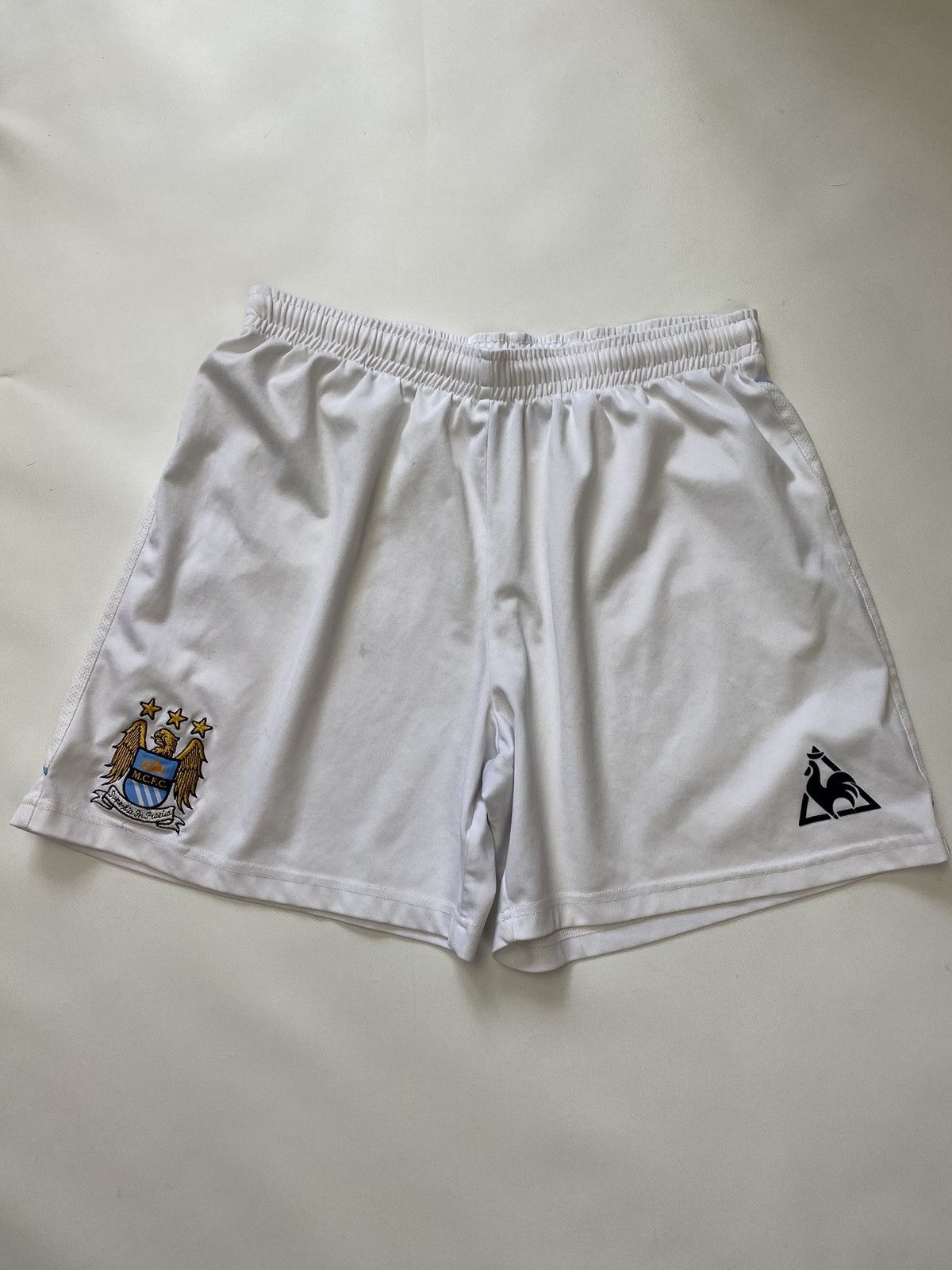 Le Coq Sportif Vintage Le Coq Sportif Manchester City White Jersey Shorts Size US M / EU 48-50 / 2 - 1 Thumbnail