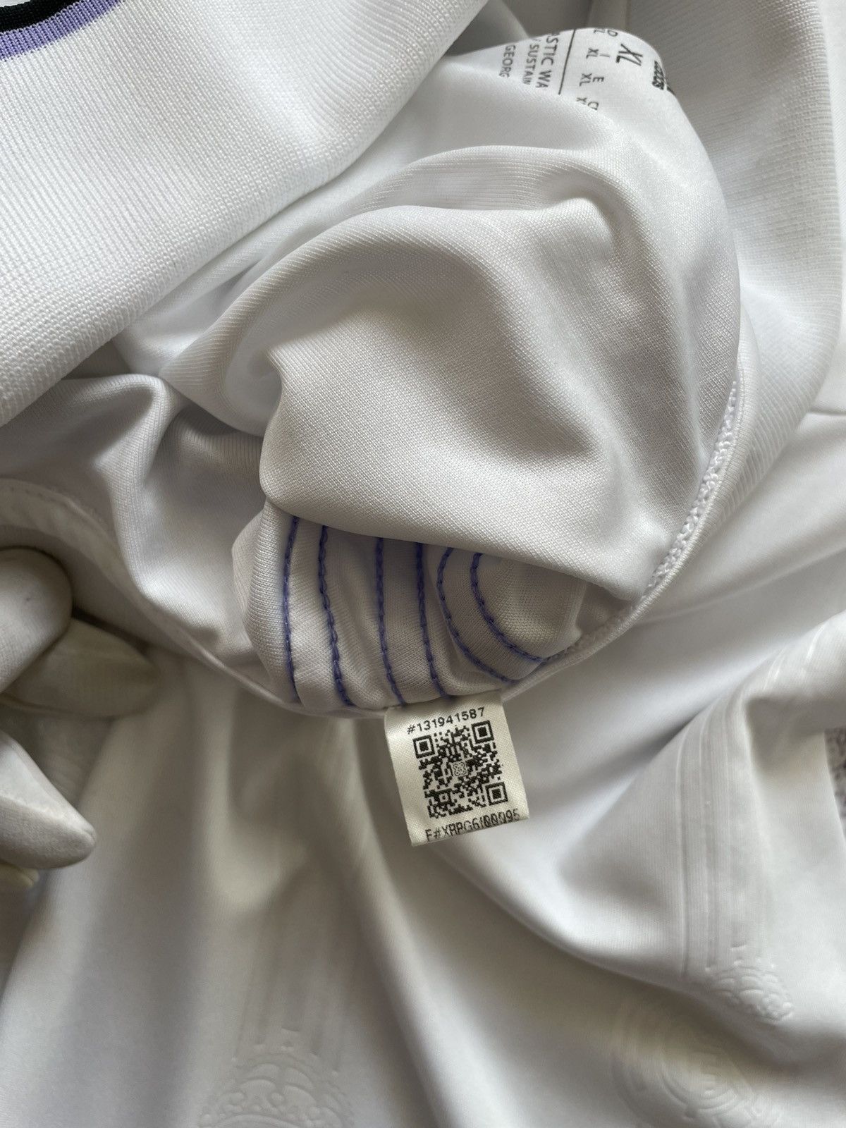 Adidas REAL MADRID 22/23 HOME JERSEY Size US XL / EU 56 / 4 - 8 Thumbnail