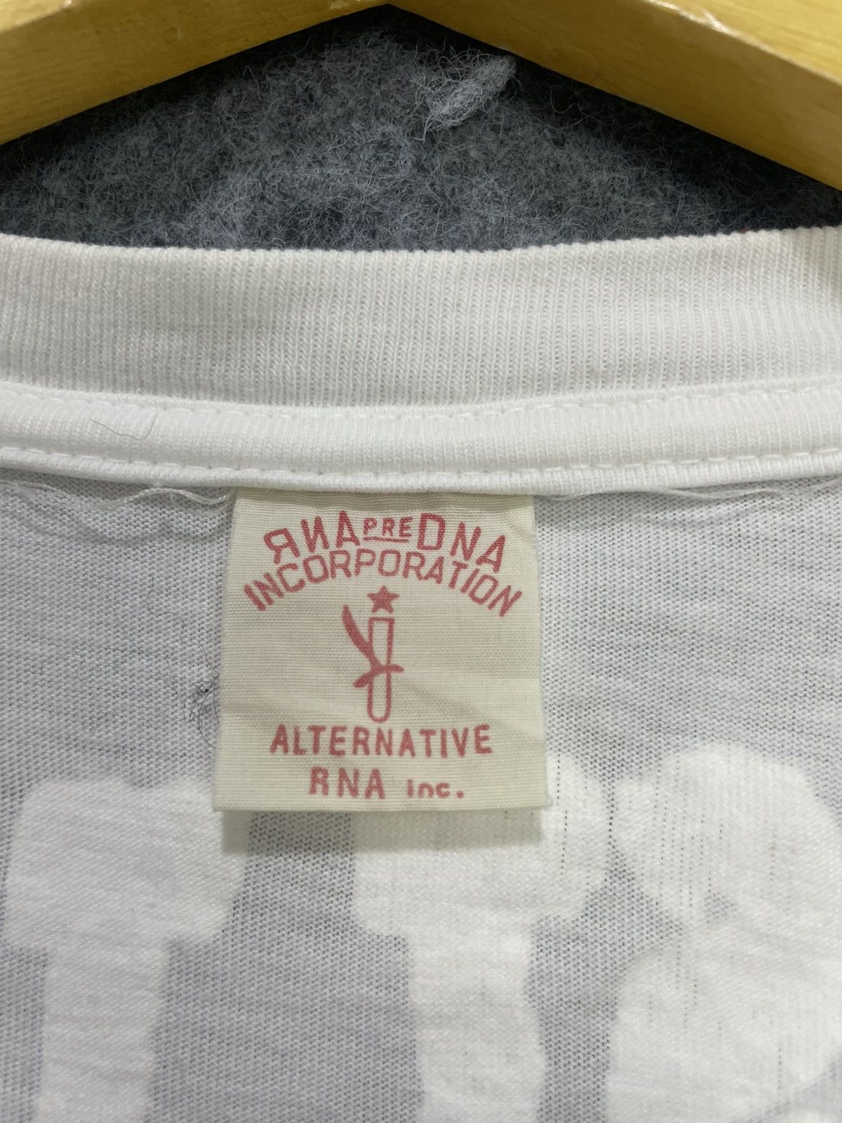 Japanese Brand RNA Inc T-Shirt Size US S / EU 44-46 / 1 - 6 Thumbnail