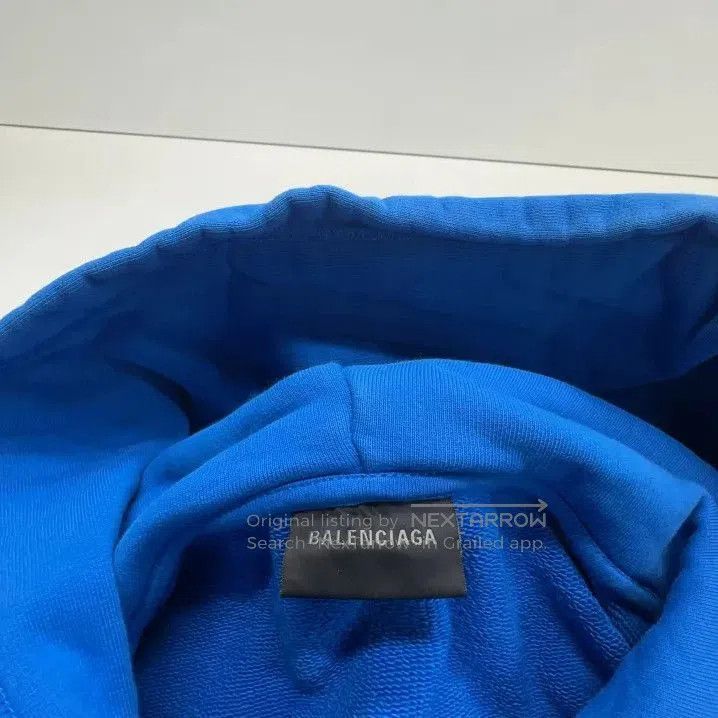 Balenciaga Balenciaga Casual Minimalist Hoodie in Bright Blue. Size US S / EU 44-46 / 1 - 1 Thumbnail