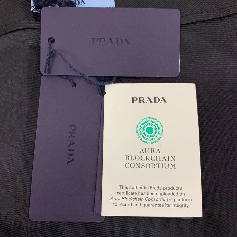 Prada Prada SizeM Black triangle casual skirt short skirt Size 24" / US 00 / IT 34 - 8 Thumbnail
