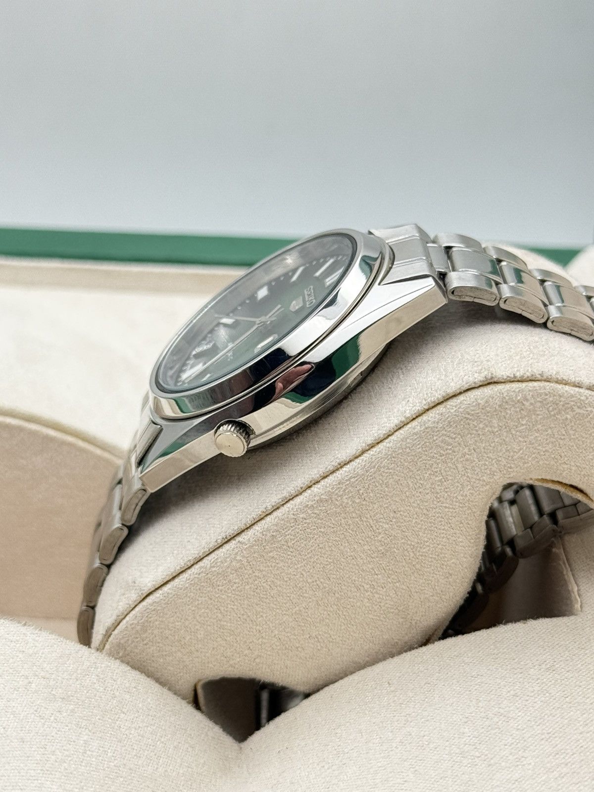 Seiko Seiko 5 Automatic 7009 Green Dial Vintage Watch 36mm Size 36 - 5 Thumbnail