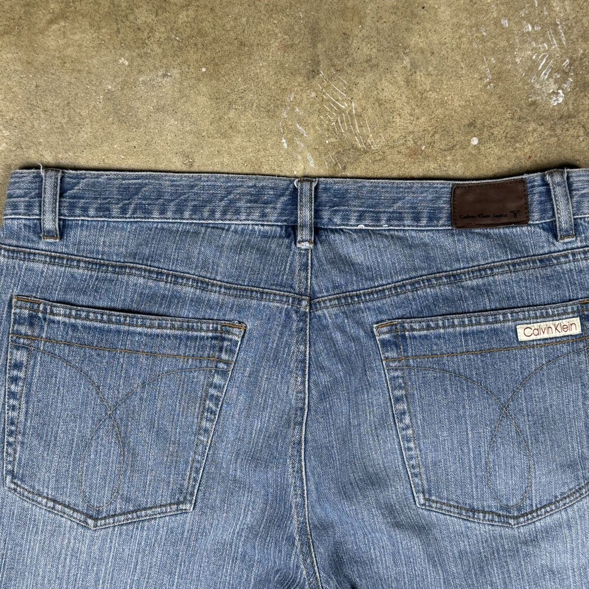 Calvin Klein Y2K Calvin Klein Jeans Bootcut Women’s Size 12 Blue Denim Size 33" - 6 Thumbnail