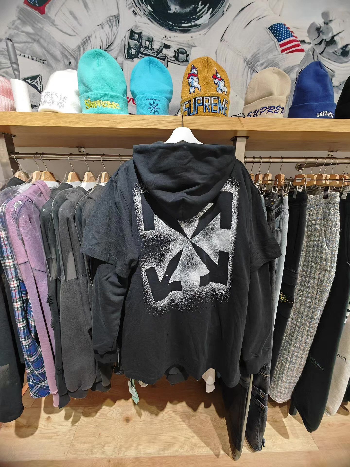 Off-White Off White Paint Splatter Arrow Logo Fake Hoodie Q15 Size US XL / EU 56 / 4 - 2 Thumbnail