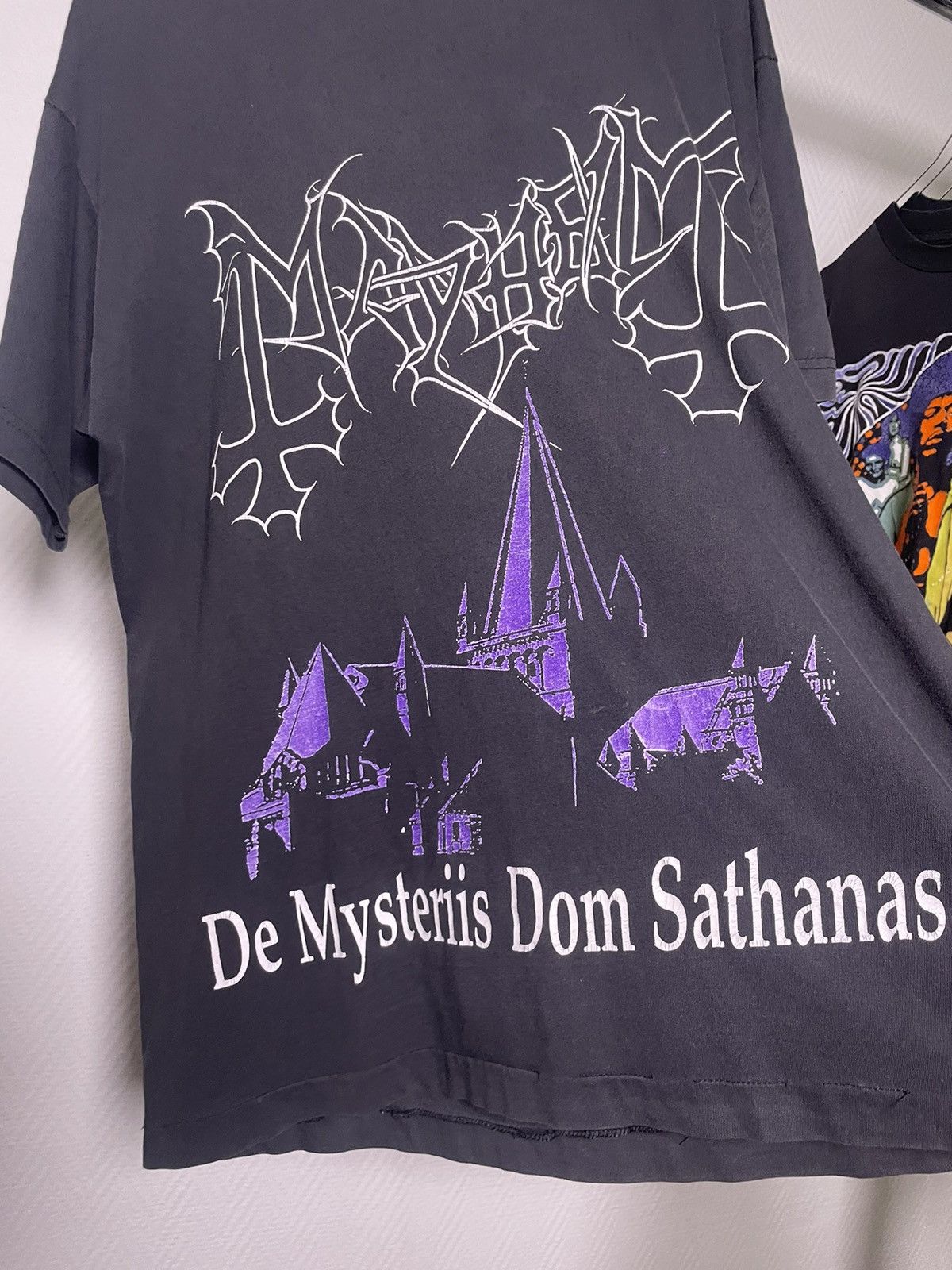 Band Tees × Vintage 1990s Mayhem De Mysteriis Dom Sathanas Tee Size US XL / EU 56 / 4 - 2 Thumbnail