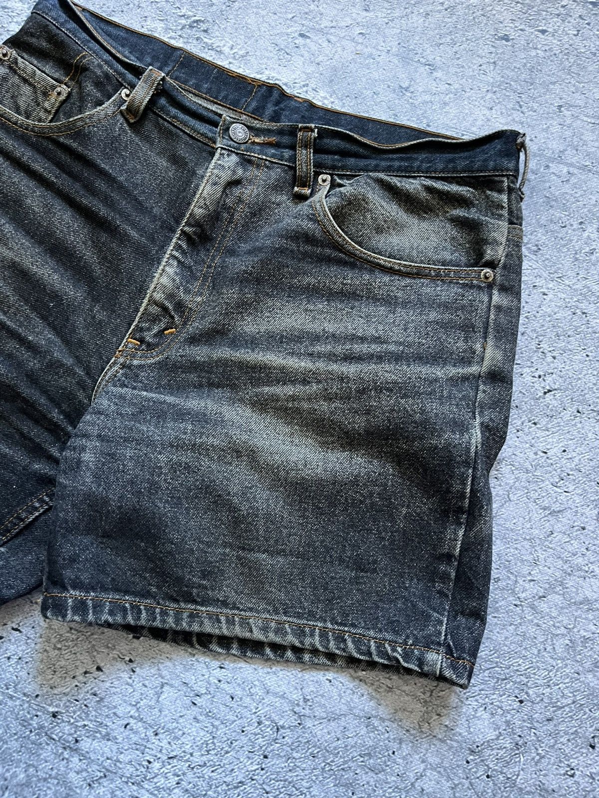 Levi's × Vintage Vintage Levi’s shorts y2k 90s Size US 31 - 7 Thumbnail