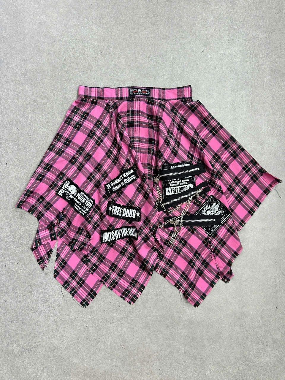 If Six Was Nine × Japanese Brand 2000s Mad Punk Plaid Patches Skirt Size 26" / US 2 / IT 38 - 2 Thumbnail