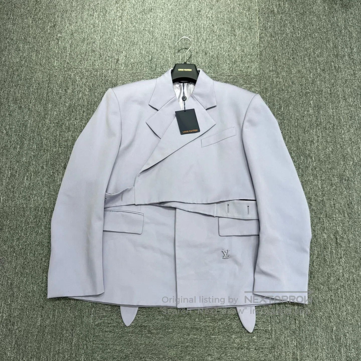 Louis Vuitton louis vuitton wrap-style wool blazer. Size US L / EU 52-54 / 3 - 1 Thumbnail