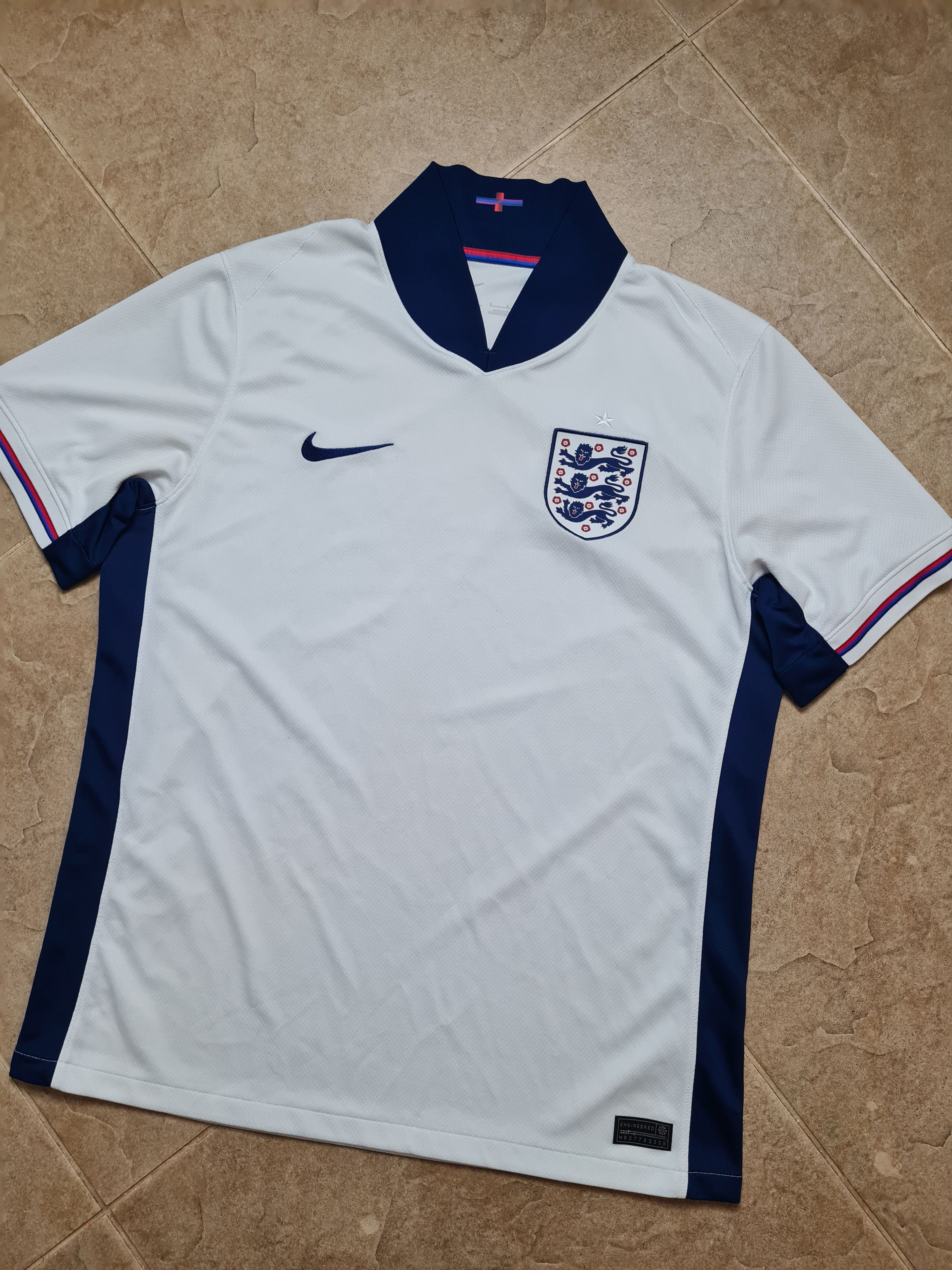 Nike Jersey Nike England Dri Fit Football Shirt Size L FJ4285-100 Size US L / EU 52-54 / 3 - 4 Thumbnail
