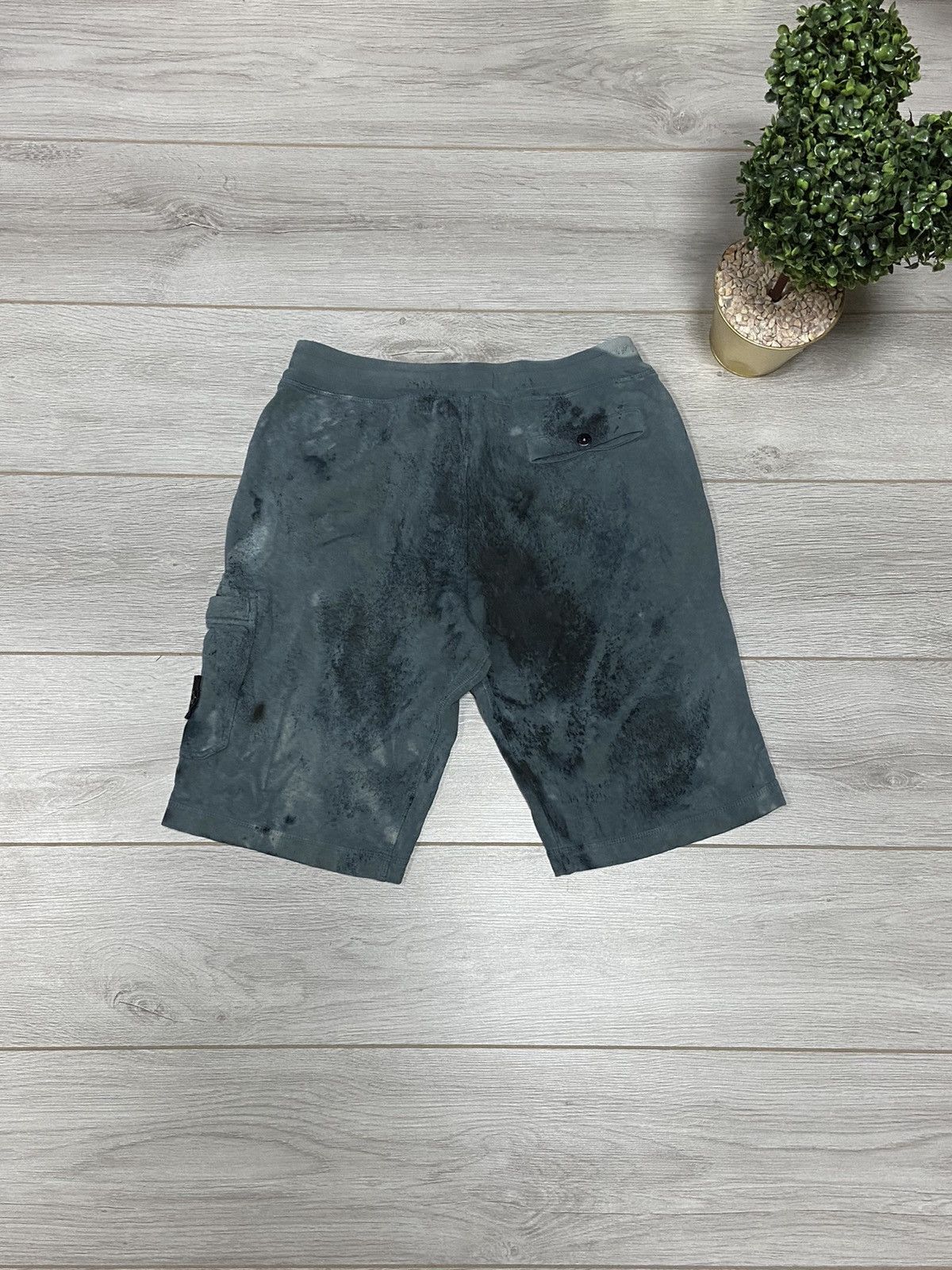 Stone Island Stone Island tie dye garment badge shorts camo Size US 32 / EU 48 - 9 Thumbnail