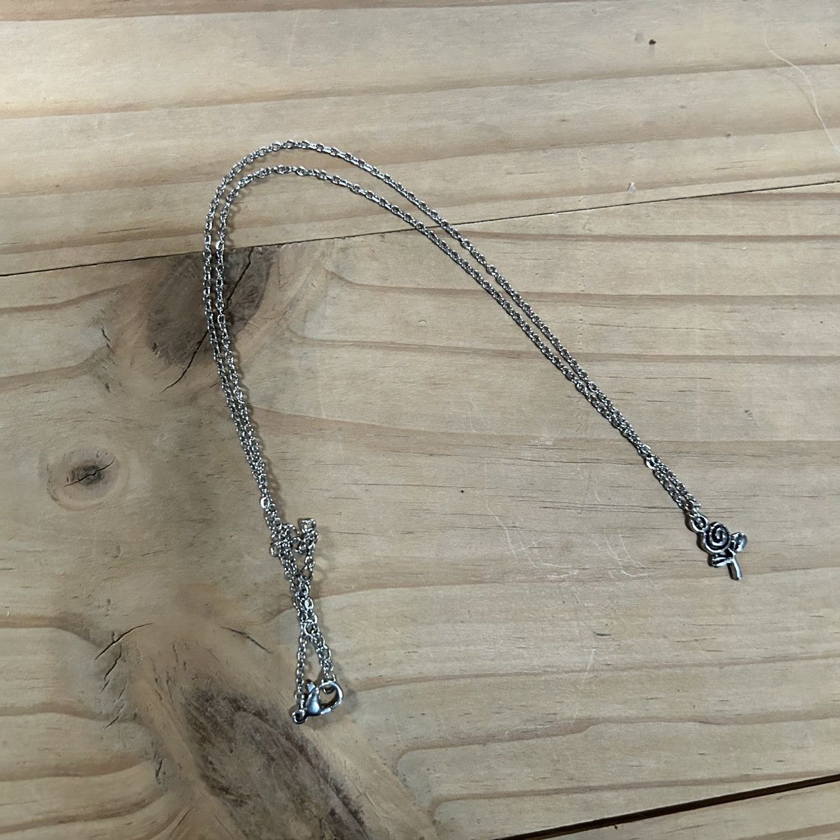 Handmade Handcrafted delicate rose pendant on chain necklace Size ONE SIZE - 5 Thumbnail