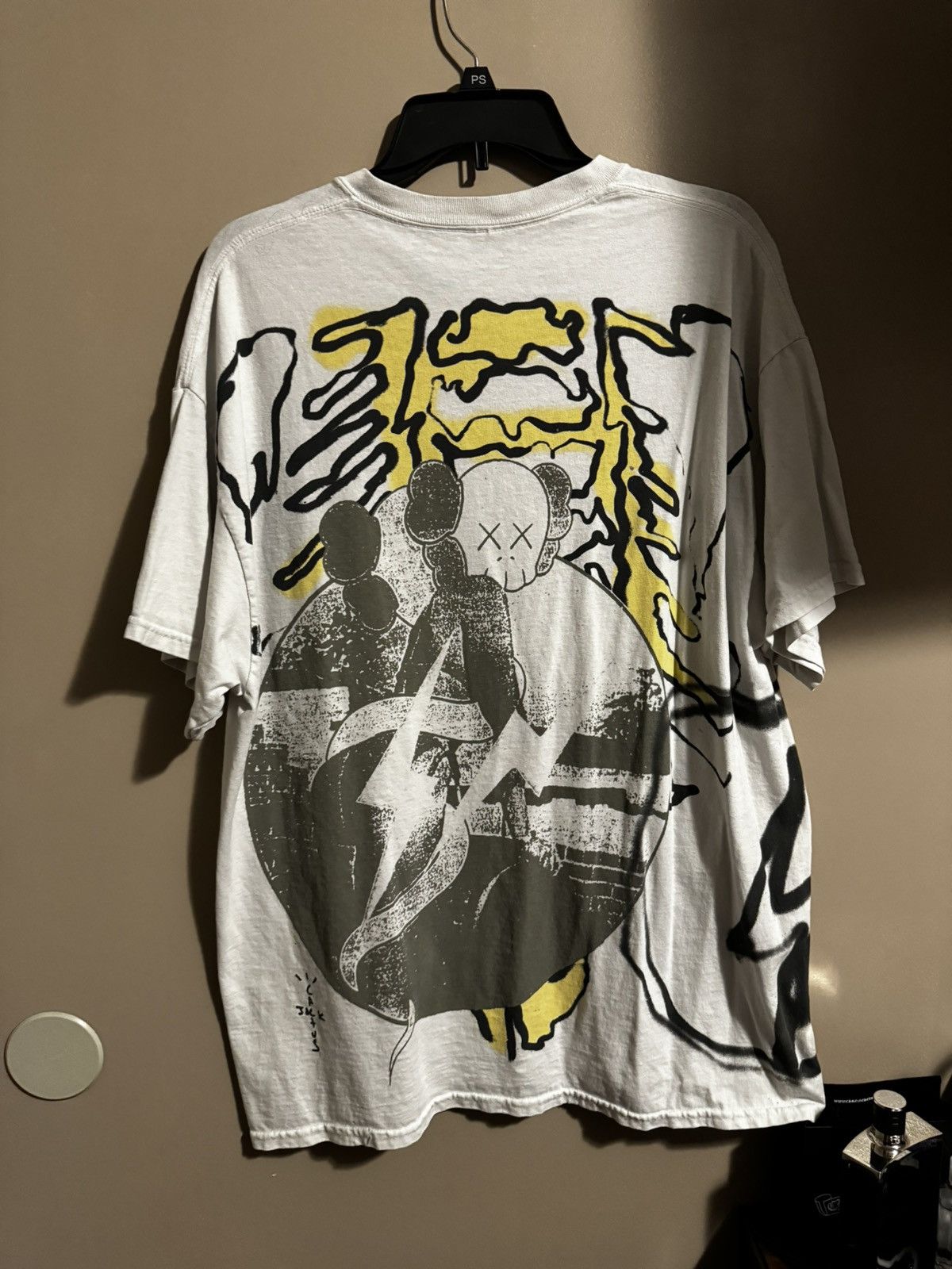 Fragment Design × Kaws × Travis Scott KAWS x Travis Scott x Fragment Tee Size US L / EU 52-54 / 3 - 2 Thumbnail