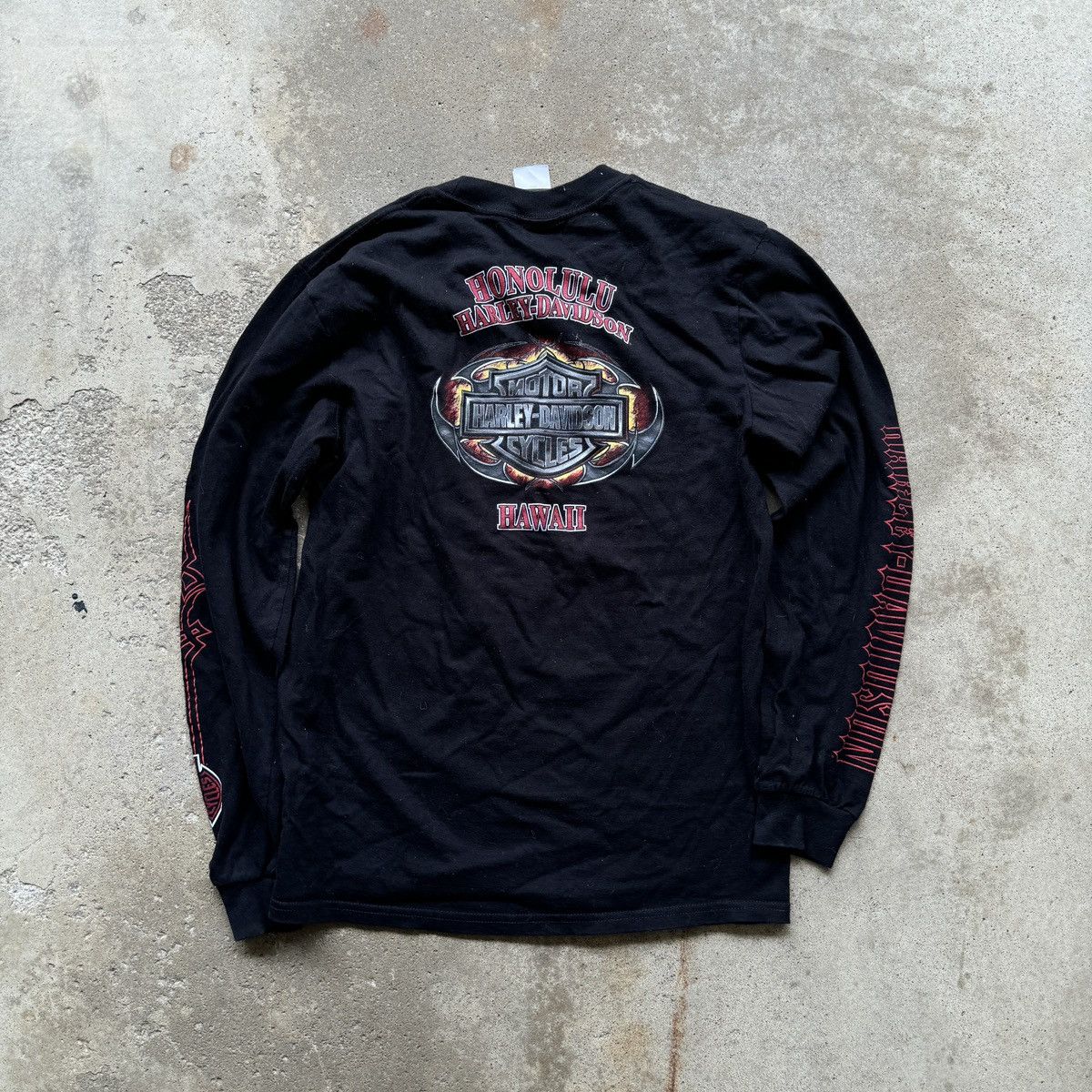 Harley Davidson VINTAGE 2010S HARLEY DAVIDSON SKULL FLAME LONGSLEEVE TEE Size US L / EU 52-54 / 3 - 2 Thumbnail
