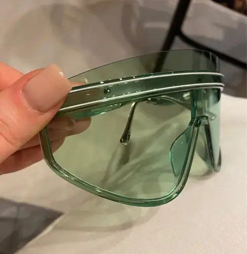 Electric Visual Trendy Fashion Oversized Shield Frame Sunglasses Size ONE SIZE - 2 Thumbnail
