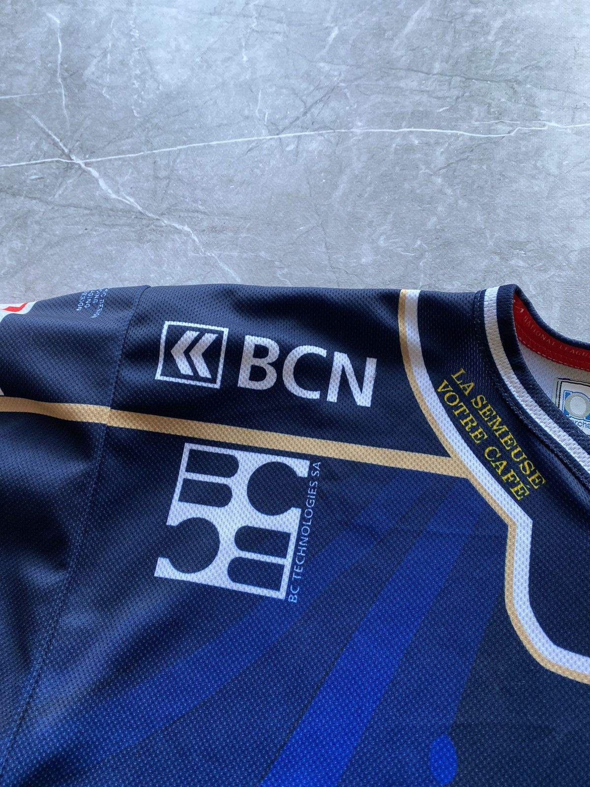 Vintage Vintage HC La Chaux-de-Fonds 2012-2013 Home Hockey Jersey Size US XXS / EU 40 - 8 Thumbnail