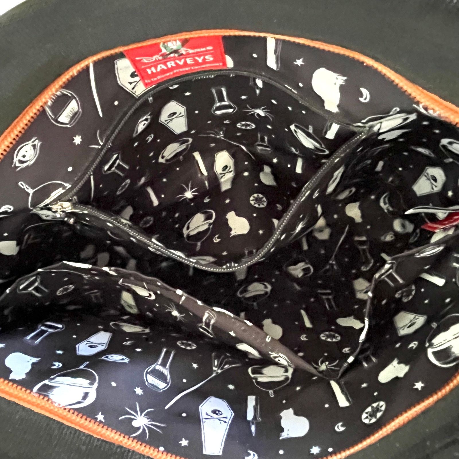 Disney Disney Parks x Harveys Hocus Pocus Convertible Crossbody Size ONE SIZE - 9 Thumbnail