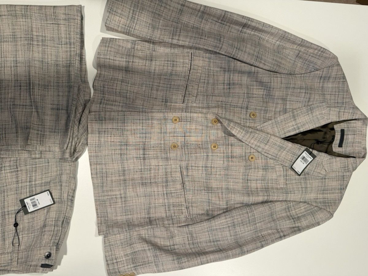 John Varvatos John varvatos mens suit. 56/46. $2000 Size 46R - 3 Thumbnail