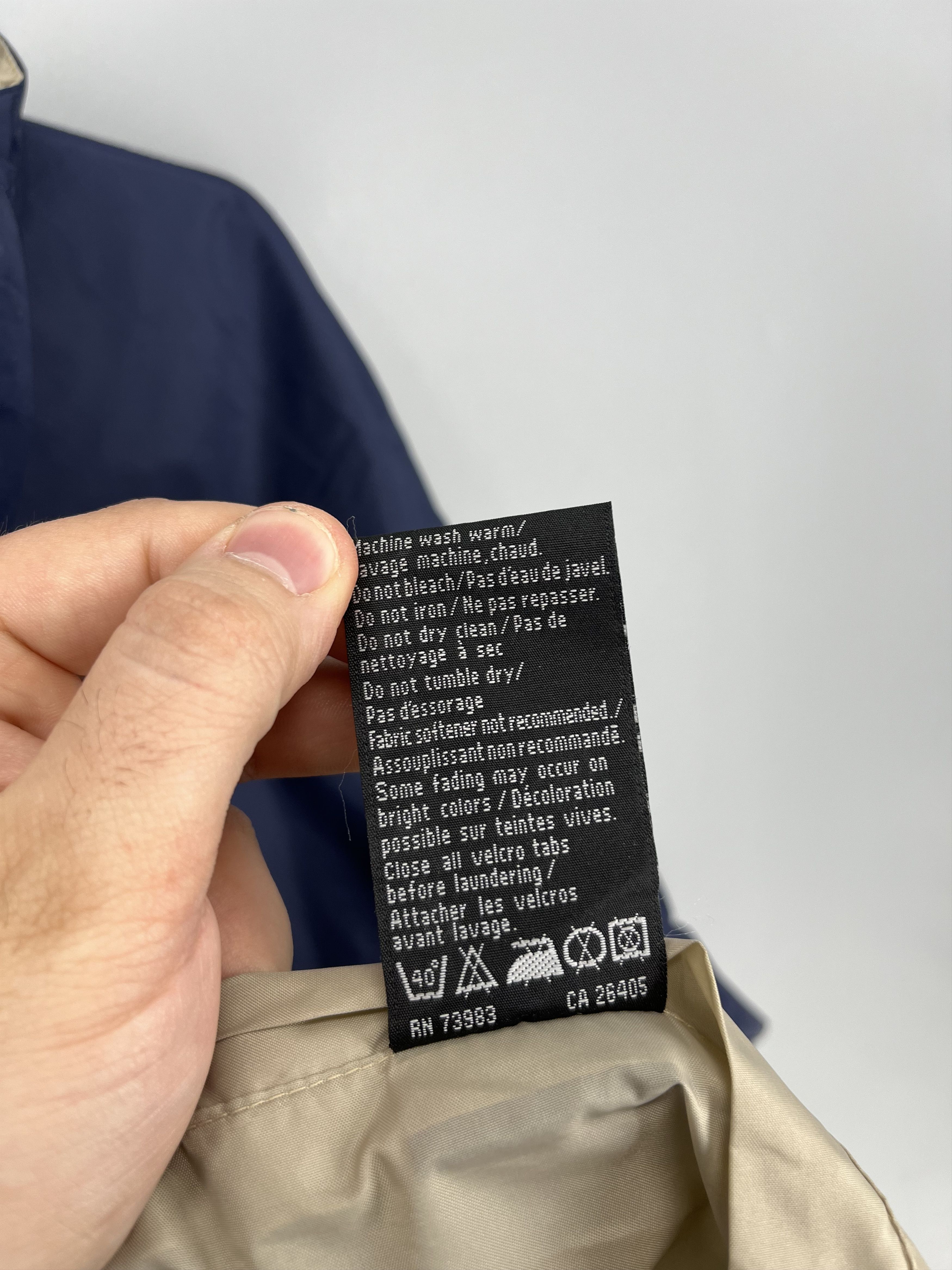 Helly Hansen Vintage Helly Hansen Reversible Hooded Windbreaker Jacket L Size US L / EU 52-54 / 3 - 17 Thumbnail