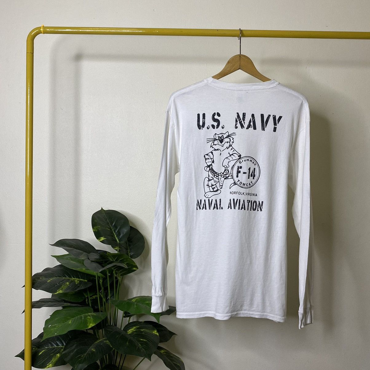 Vintage Vintage Y2K US Navy Naval Aviation F14 Tomcat L/S T Shirt Size US M / EU 48-50 / 2 - 1 Thumbnail