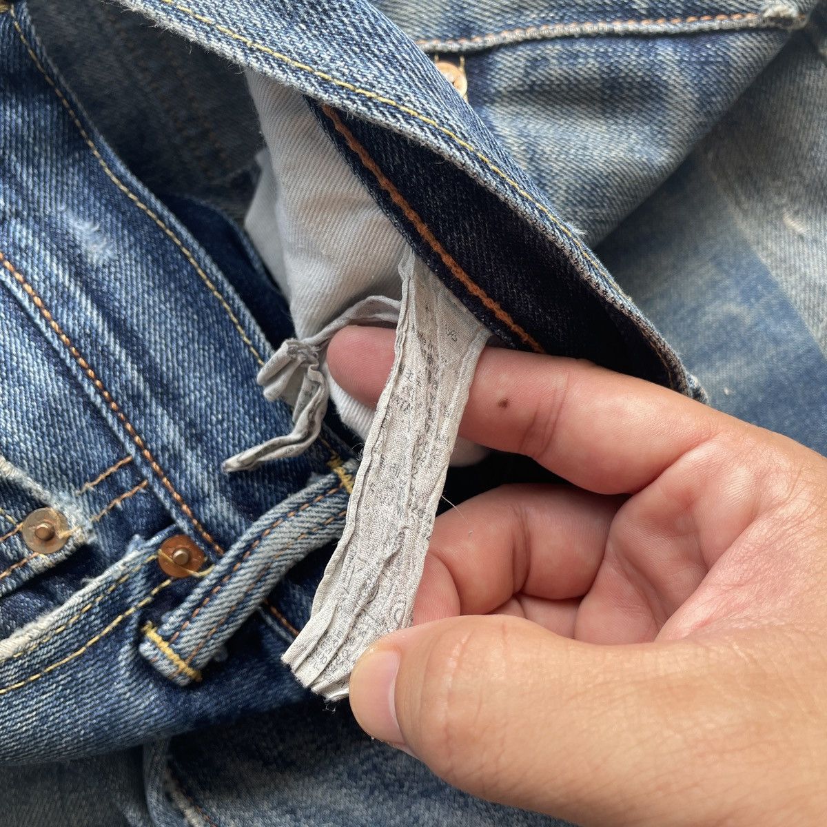 Levi's Vintage Clothing W31 Levi’s 501 Faded Jeans Distressed Fly Button Denim Pants Size US 31 - 8 Thumbnail