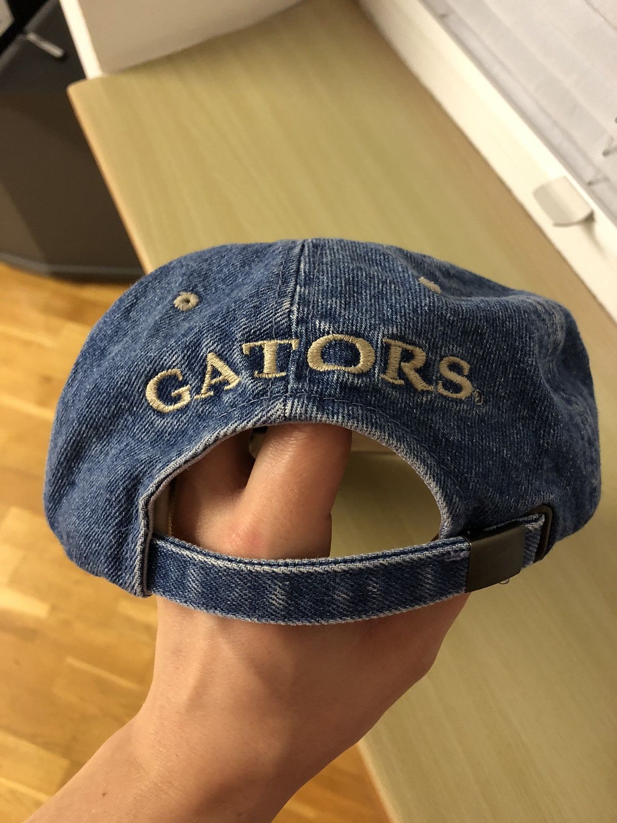 Lee × NCAA LEE DENIM X FLORIDA GATORS VINTAGE NCAA FOOTBALL Size ONE SIZE - 2 Thumbnail