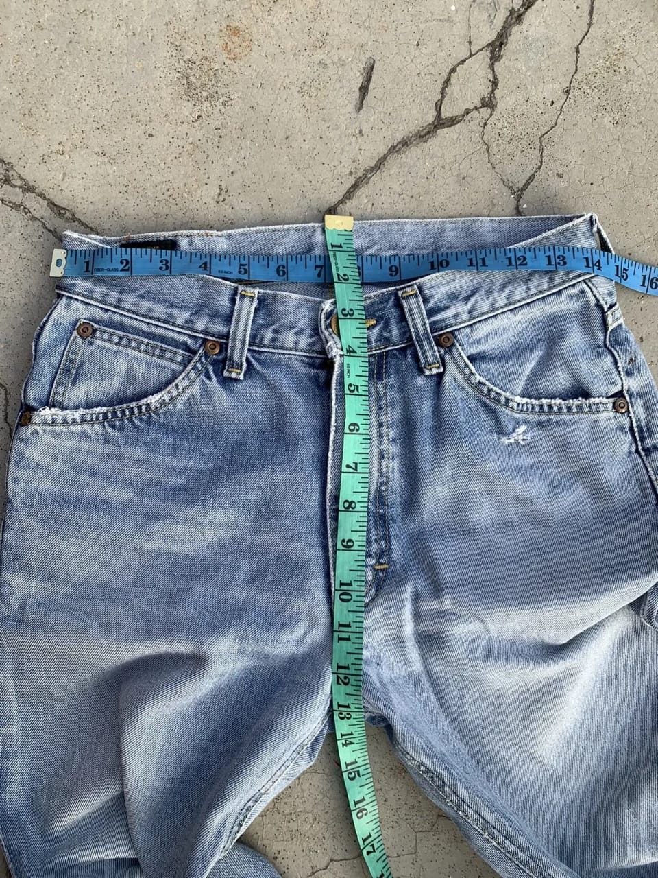 Lee Distressed vintage LEE RIDER faded blue. Size US 28 / EU 44 - 4 Thumbnail