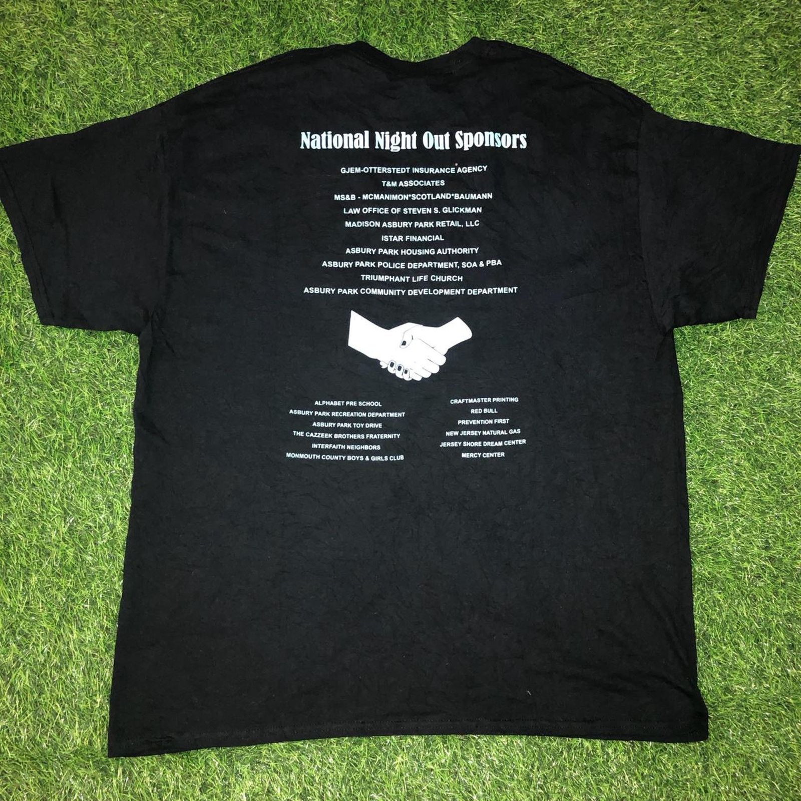 Gildan Men’s Black ‘National Night Out’ Graphic Tee Size US XL / EU 56 / 4 - 2 Thumbnail