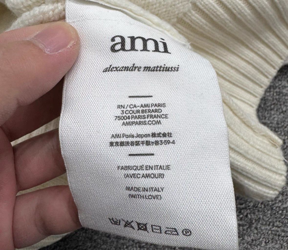 AMI AMIPARIS Red Heart Logo Crewneck Sweater -2507 Size US XL / EU 56 / 4 - 4 Thumbnail