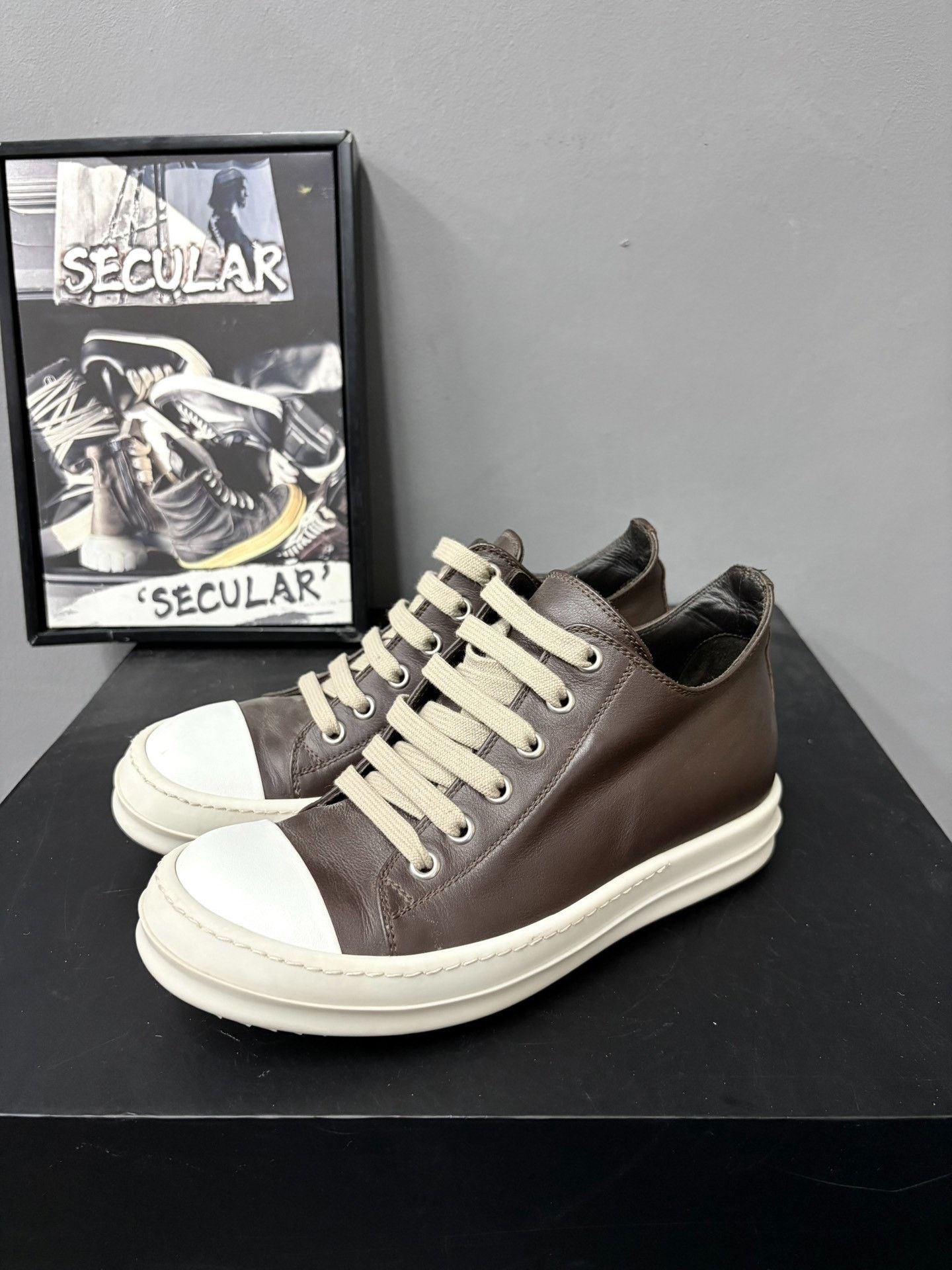 Rick Owens Rick Owens Leather Low-Top Sneakers Size US 4 / IT 34 - 1 Thumbnail