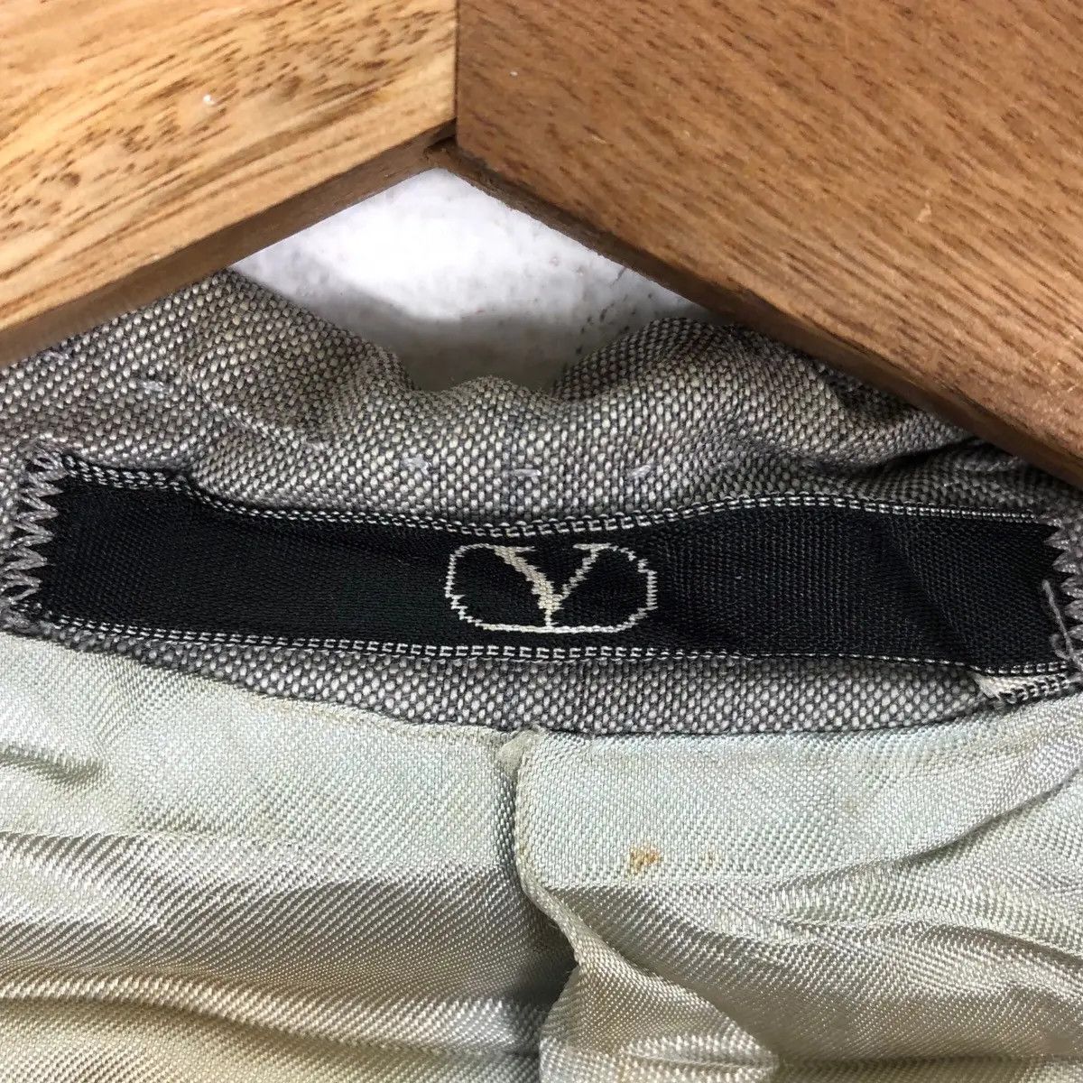 Valentino Vtg 90’ VALENTINO GARAVANI UOMO Made In Italy Blazer Pure Size 44R - 4 Thumbnail