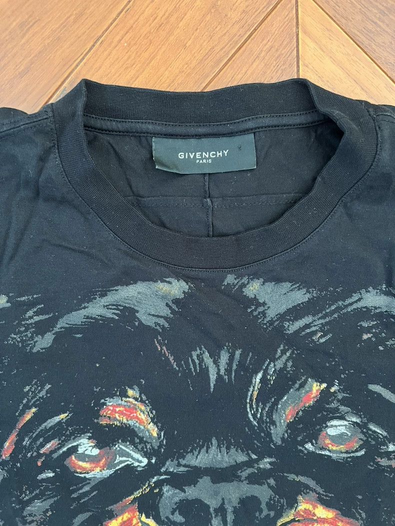 Givenchy Givenchy Short-sleeved T-shirt with dog head print, vintag Size US S / EU 44-46 / 1 - 2 Thumbnail