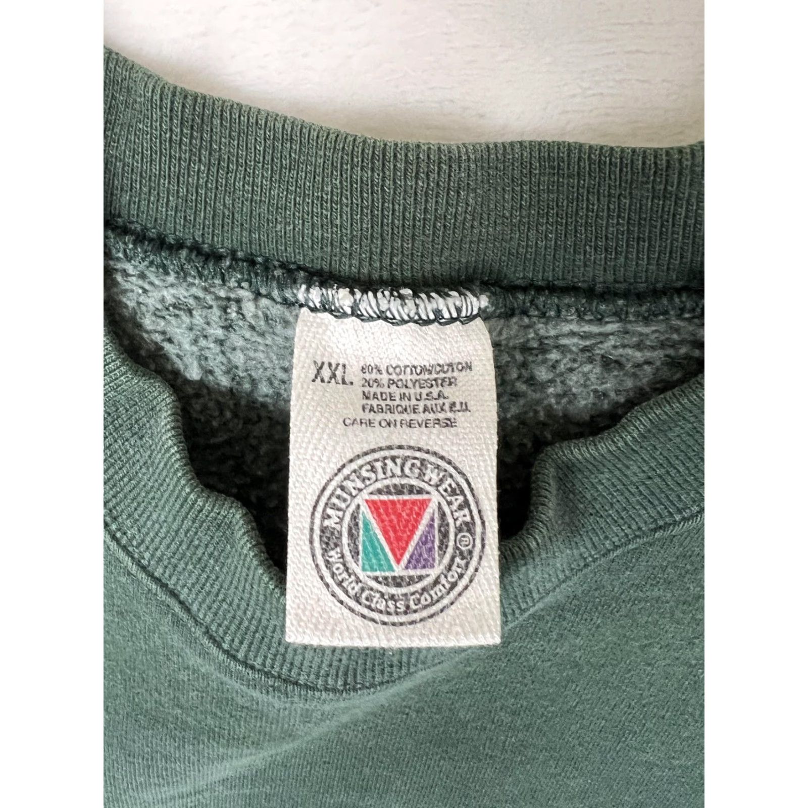 Vintage VINTAGE MunsingWear Sweatshirt Mens XL Green Blank Fleece Pullover USA Crewneck Size US XL / EU 56 / 4 - 2 Thumbnail