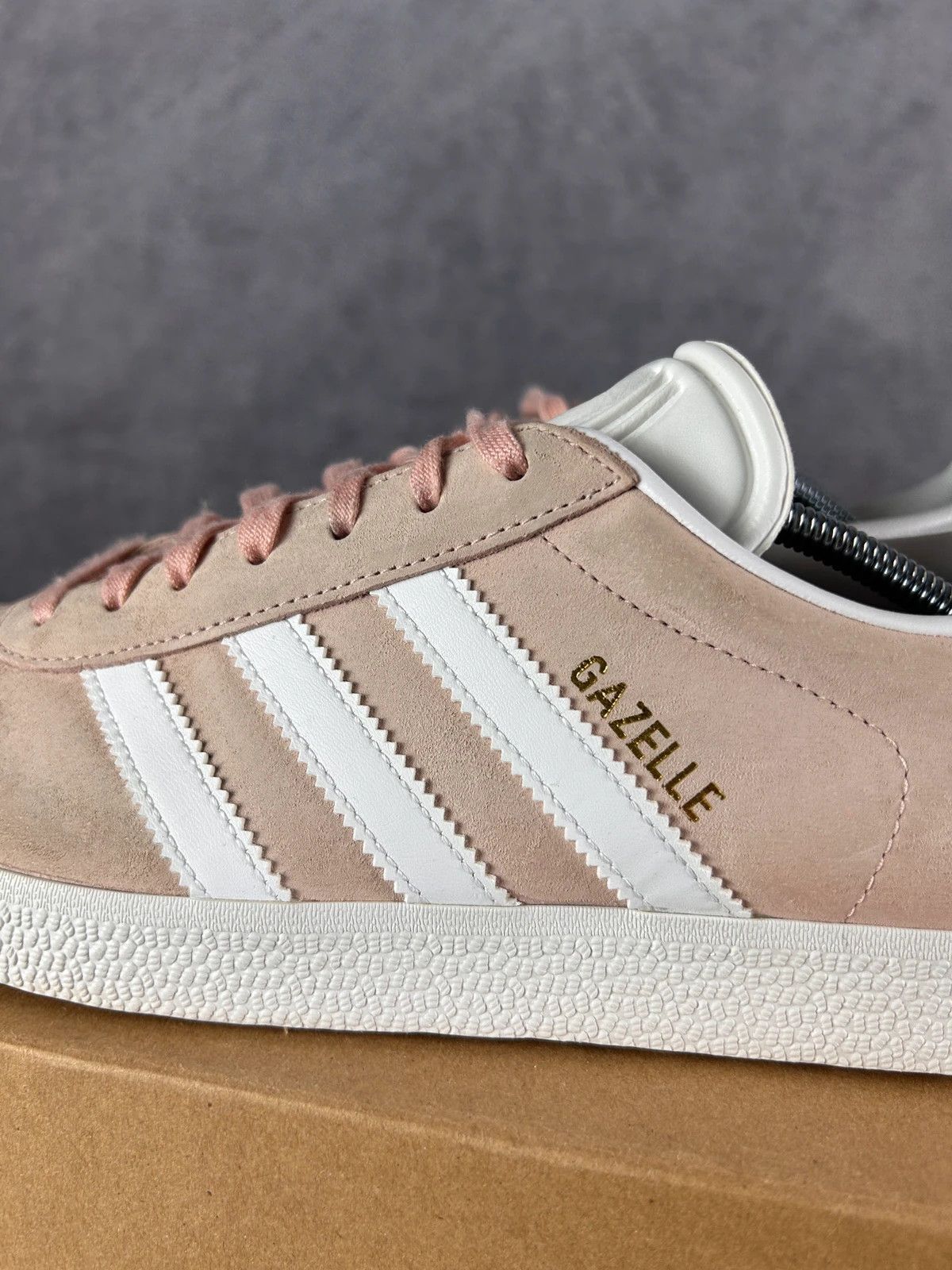 Adidas Adidas Gazelle powder pink suede mini logo print Y2K Size US 9.5 / EU 42-43 - 3 Thumbnail