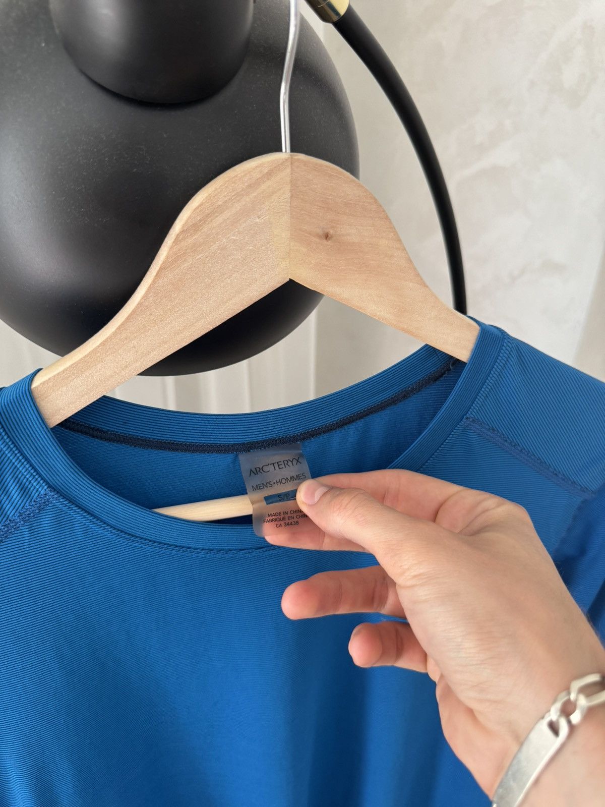 Arc'teryx Arcteryx Reflective Logo Blue T Shirt Size US S / EU 44-46 / 1 - 5 Thumbnail