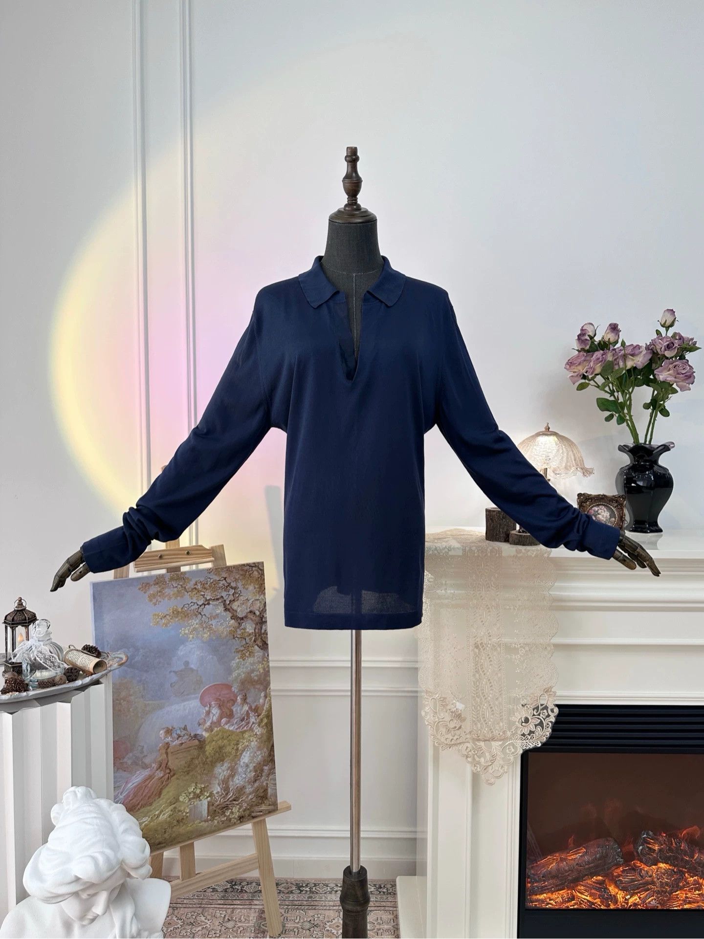 Hermes Hermes Silk V-neck Light Casual Knitted LS Top Women Navy L Size L / US 10 / IT 46 - 2 Thumbnail