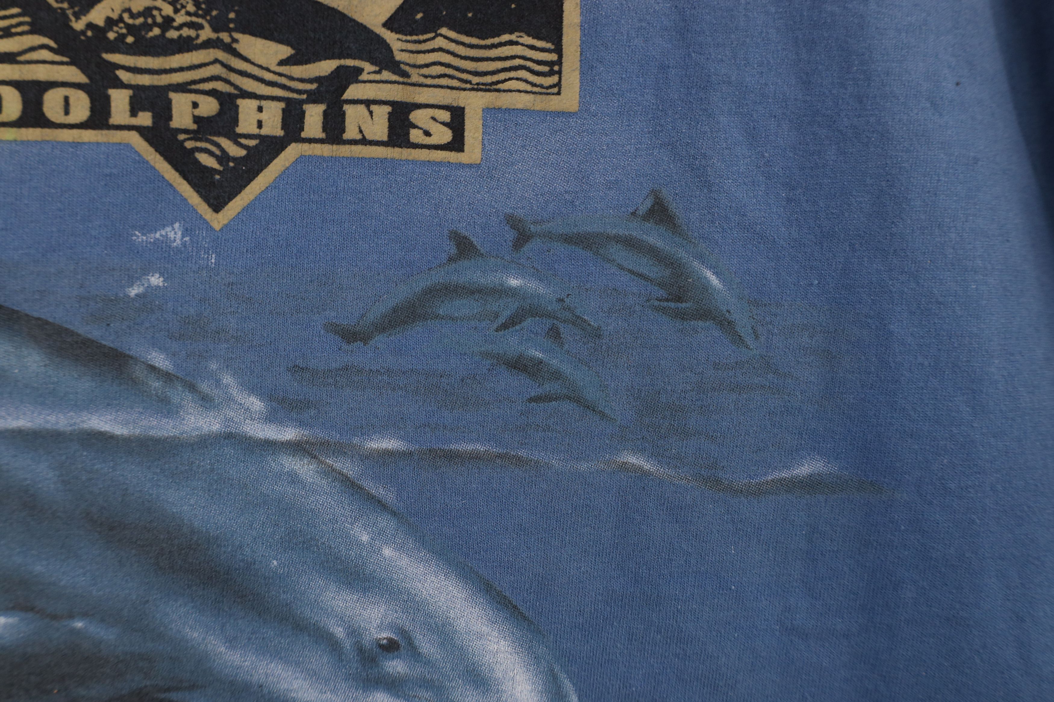 Vintage Vintage 90s Streetwear Out Virginia Dolphins Nature T-Shirt Size US XL / EU 56 / 4 - 6 Thumbnail