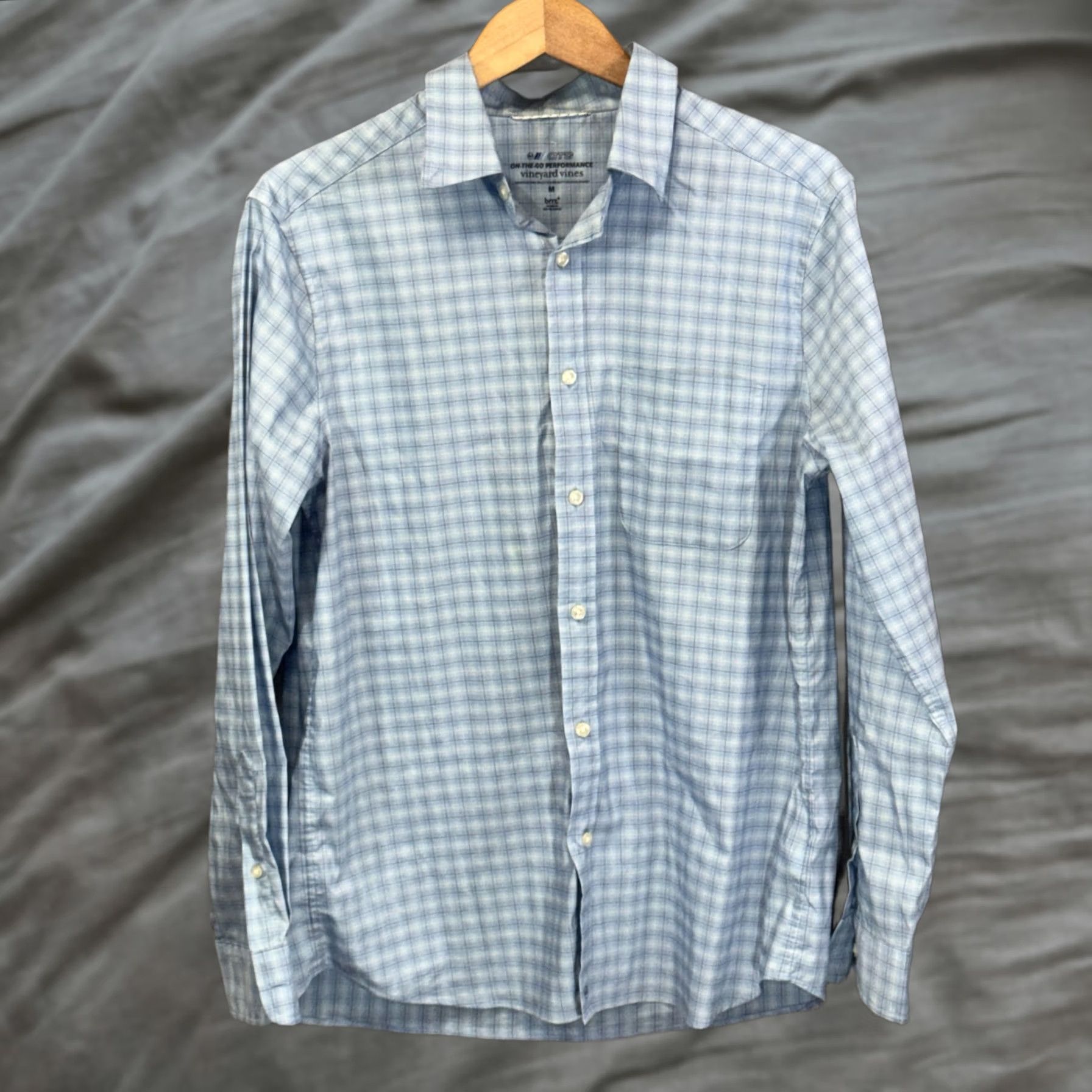 Vineyard Vines Vineyard Vines Shirt Mens Medium Blue Plaid On-The-Go Performance Long Sleeve Size US M / EU 48-50 / 2 - 1 Thumbnail