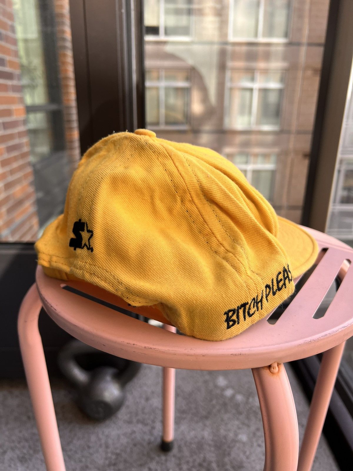 Supreme F/W ‘07 LA Kings “Bitch Please” 5-Panel Size ONE SIZE - 4 Thumbnail