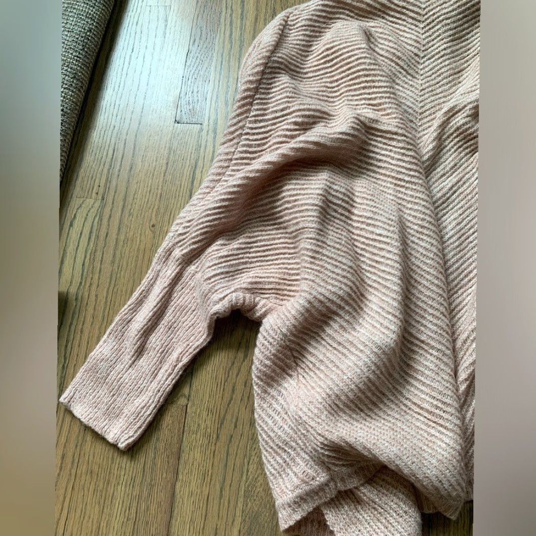 Anthropologie Anthropologie Pink Cardigan S Women Regular Sleeping in the Snow Cardigan Small Size S / US 4 / IT 40 - 7 Thumbnail
