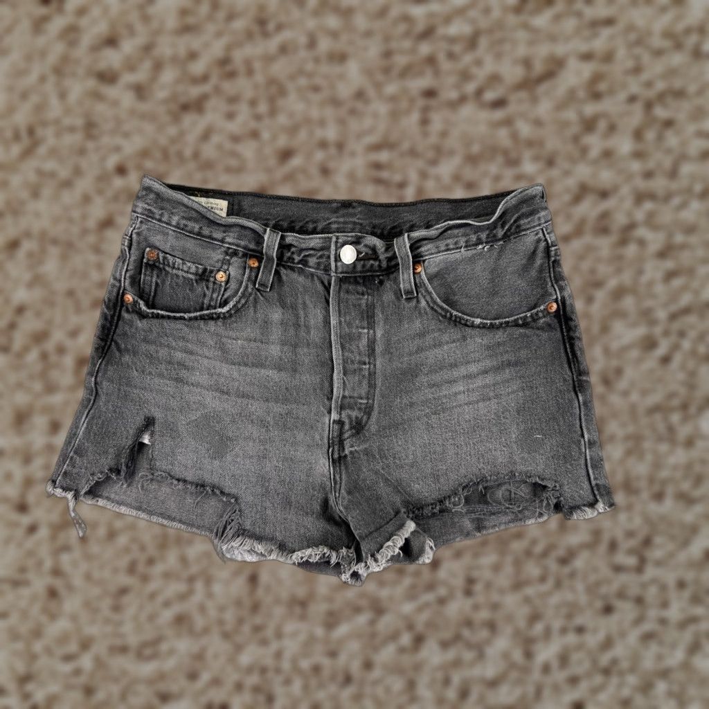 Levi's Levis Womens Black Denim Cut-Off Shorts 28 Zip Fly 501 Big E 501 Classic Stretch 2 Inseam Jeans Short Size 28" / US 6 / IT 42 - 1 Thumbnail