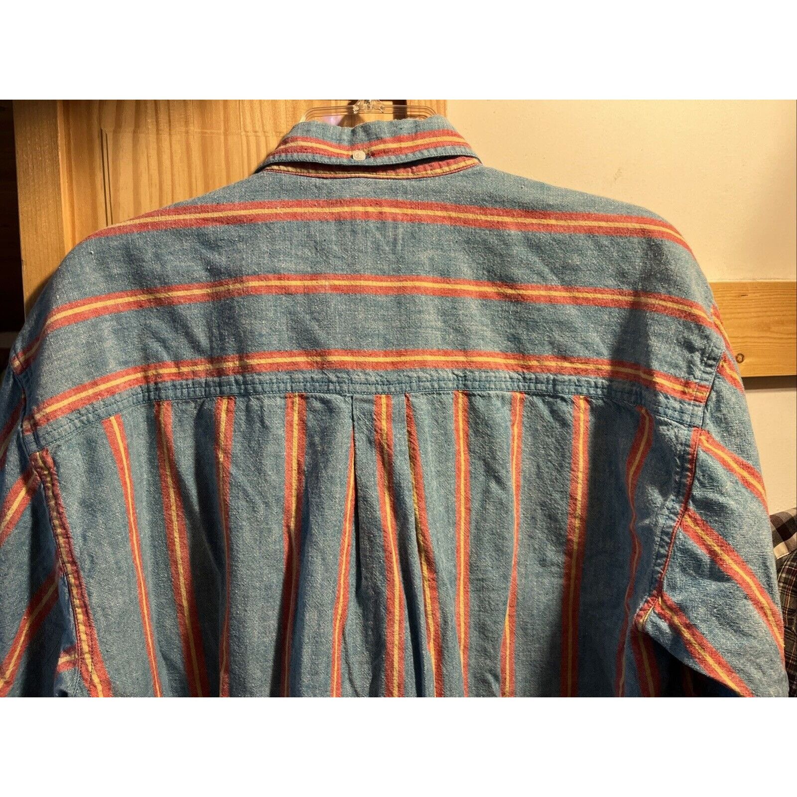 Woolrich Woolen Mills Woolrich VTG Shirt Mens XL blue Red striped button outdoors Size US XL / EU 56 / 4 - 9 Thumbnail