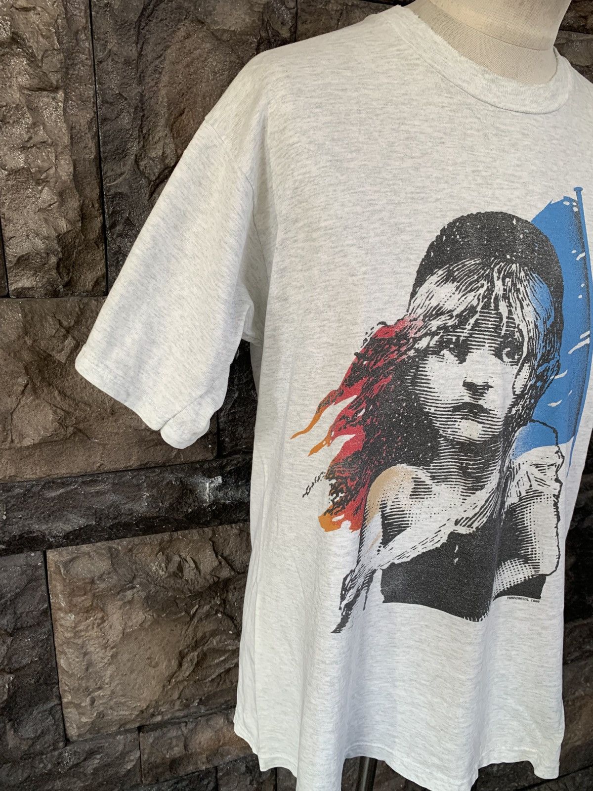 Vintage Vintage Les Miserables Musical / Art T shirt Size US L / EU 52-54 / 3 - 5 Thumbnail
