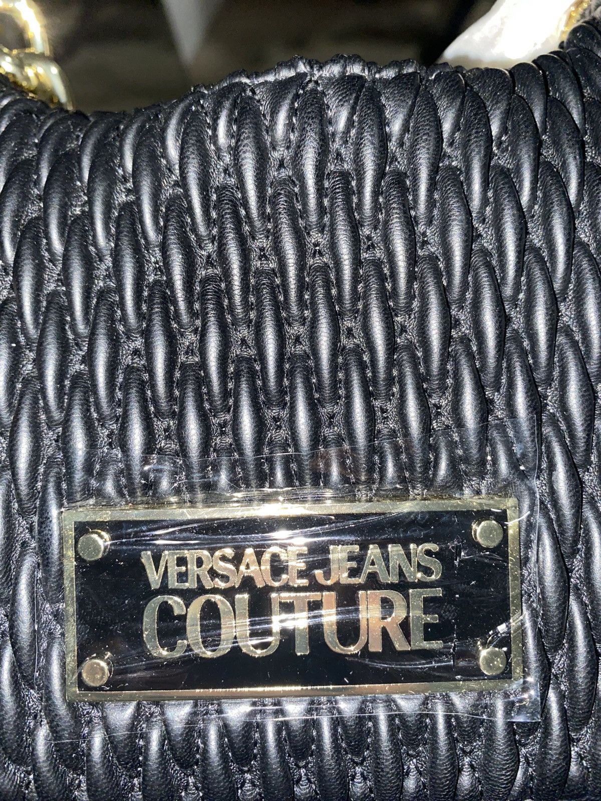 Versace Jeans Couture Versace Jeans Couture logo-plaque quilted shoulder bag Size ONE SIZE - 16 Thumbnail
